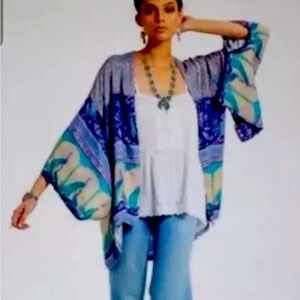 🦄 🚨 Spell // Xanadu Short Kimono